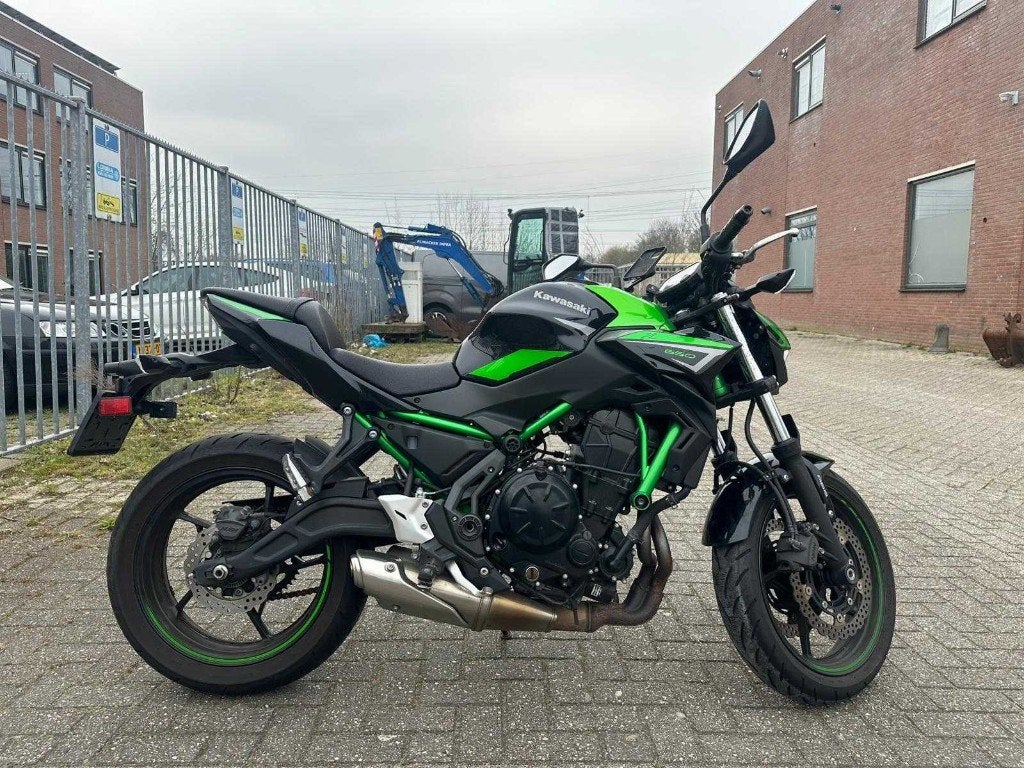 Kawasaki Z650 I 2022 I 21dkm, 2 cilinders, 649 cc, Gebruikt, Particulier
