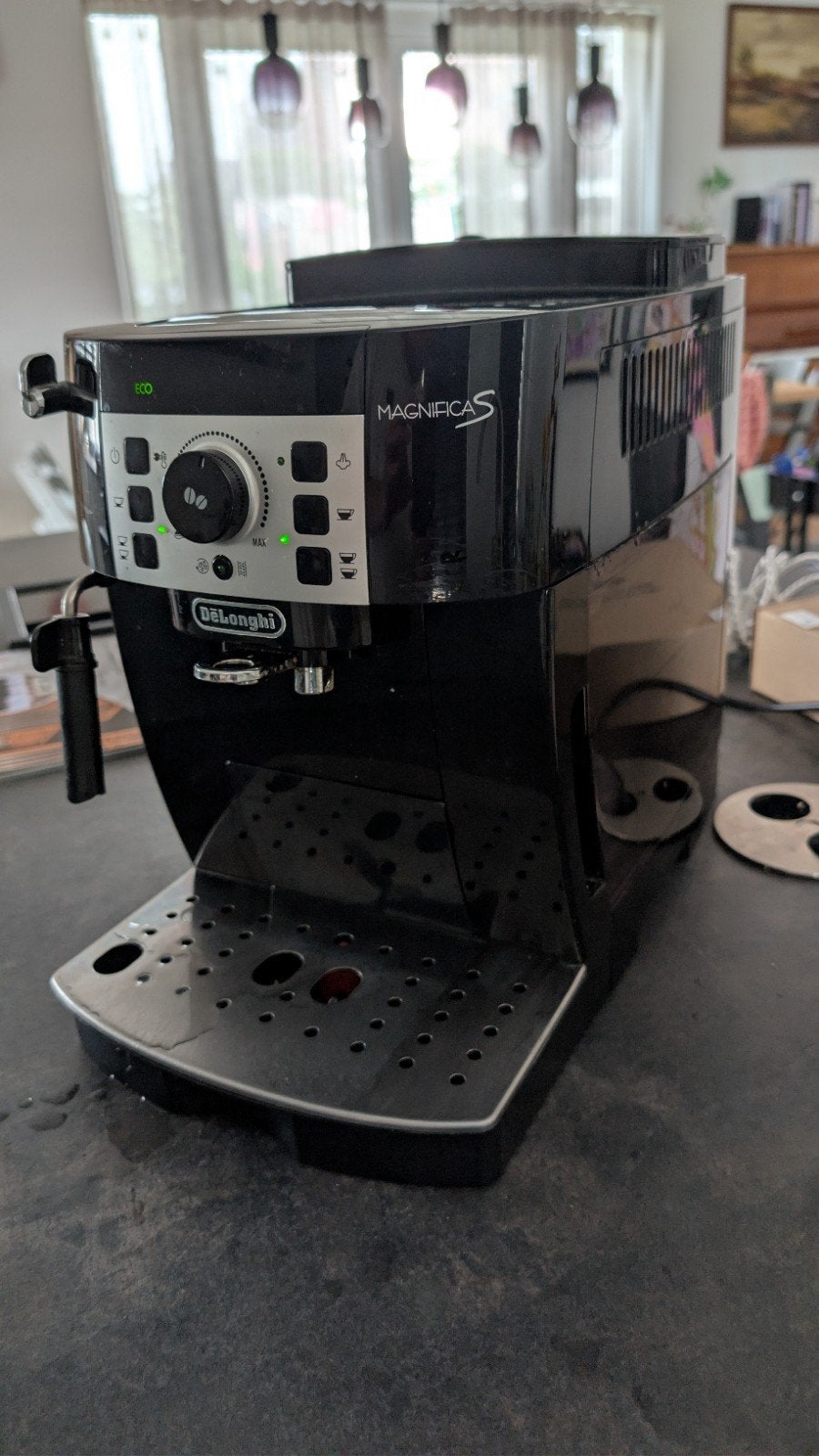 De'Longhi Magnifica S volautomatische espressomachine, Witgoed en Apparatuur, Ophalen, Gebruikt, Espresso apparaat, Koffiebonen