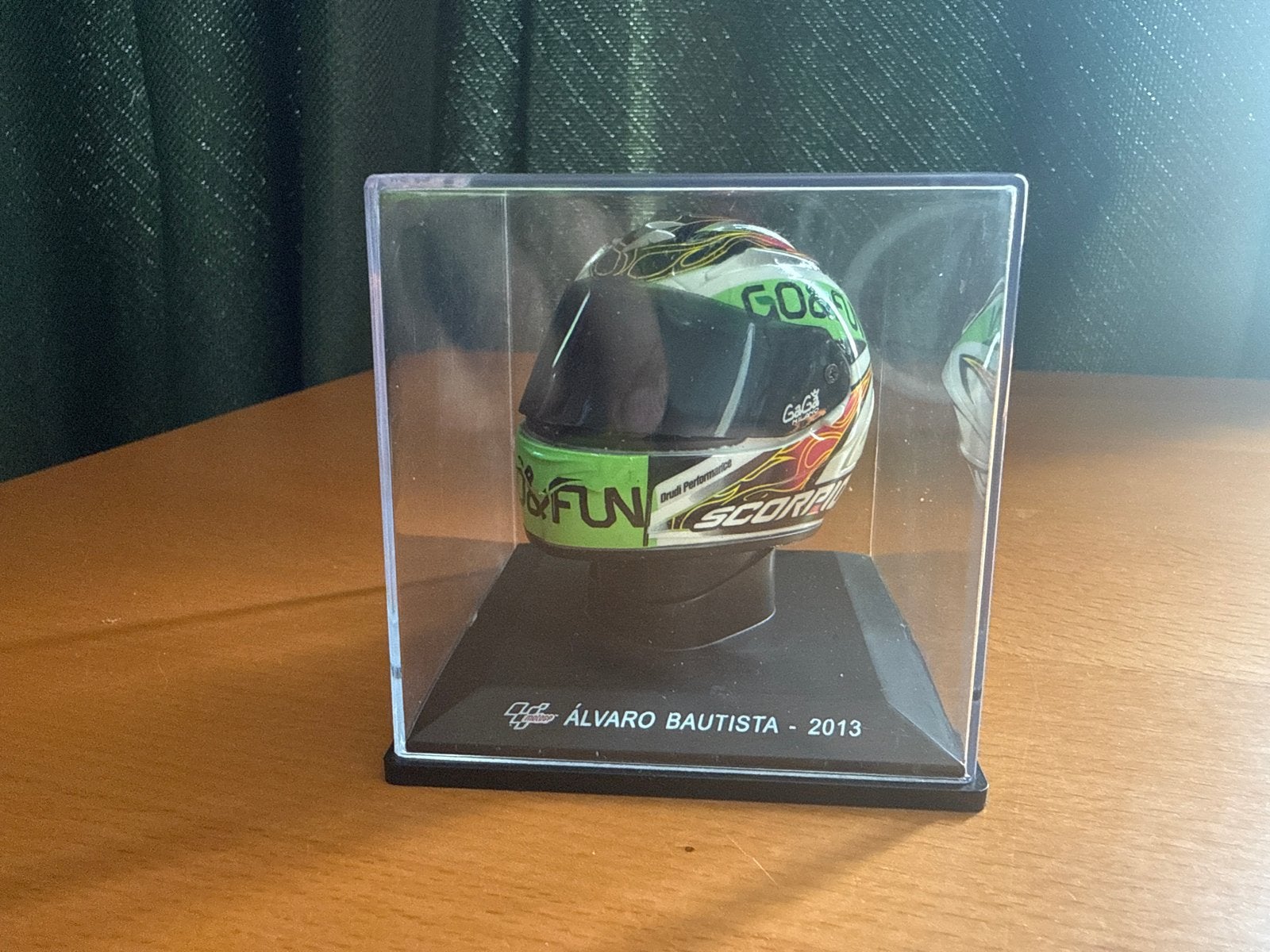 Schaalmodel helm Álvaro Bautista 2013 - Schaal 1:5, Ophalen of Verzenden, Zo goed als nieuw, Overige typen