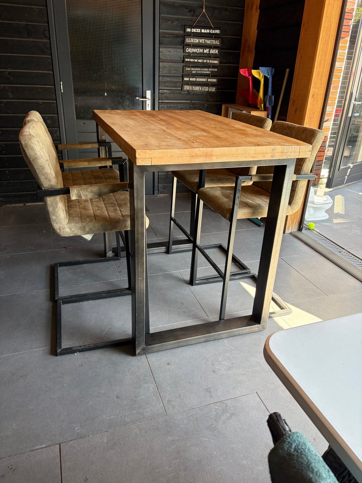 Hoge tafel met 4 stoelen - 140x110 cm, Huis en Inrichting, Tafels | Eettafels, Gebruikt, 100 tot 150 cm, 100 tot 150 cm, Vier personen