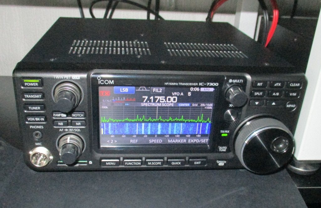 ICOM IC-7300 Transceiver, Telecommunicatie, Zenders en Ontvangers, Ophalen, Zo goed als nieuw, Zender en Ontvanger