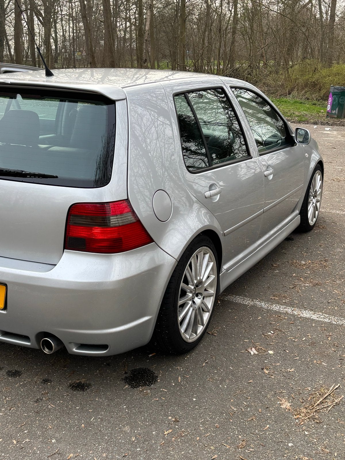 Volkswagen Golf 2.3 V5 125KW 2002 Grijs, Auto's, Voorwielaandrijving, 170 pk, Zilver of Grijs, 1500 kg