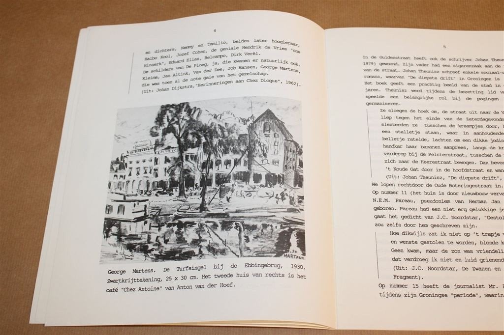 Door gevleugelde voeten... — Literaire wandeling Groningen, Ophalen of Verzenden, Gelezen