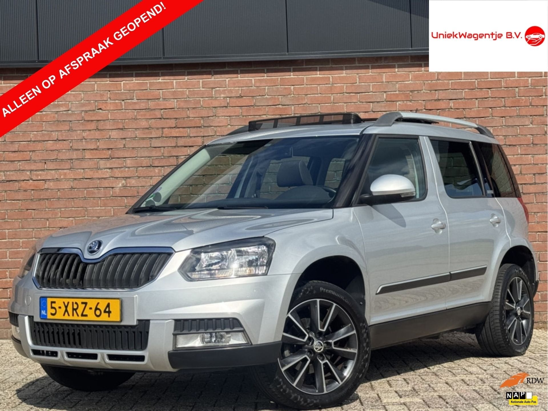 Skoda Yeti Outdoor 1.4 TSI GREENTECH ADVENTURE | NL-AUTO!, Auto's, Voorwielaandrijving, Euro 5, Stof, Gebruikt