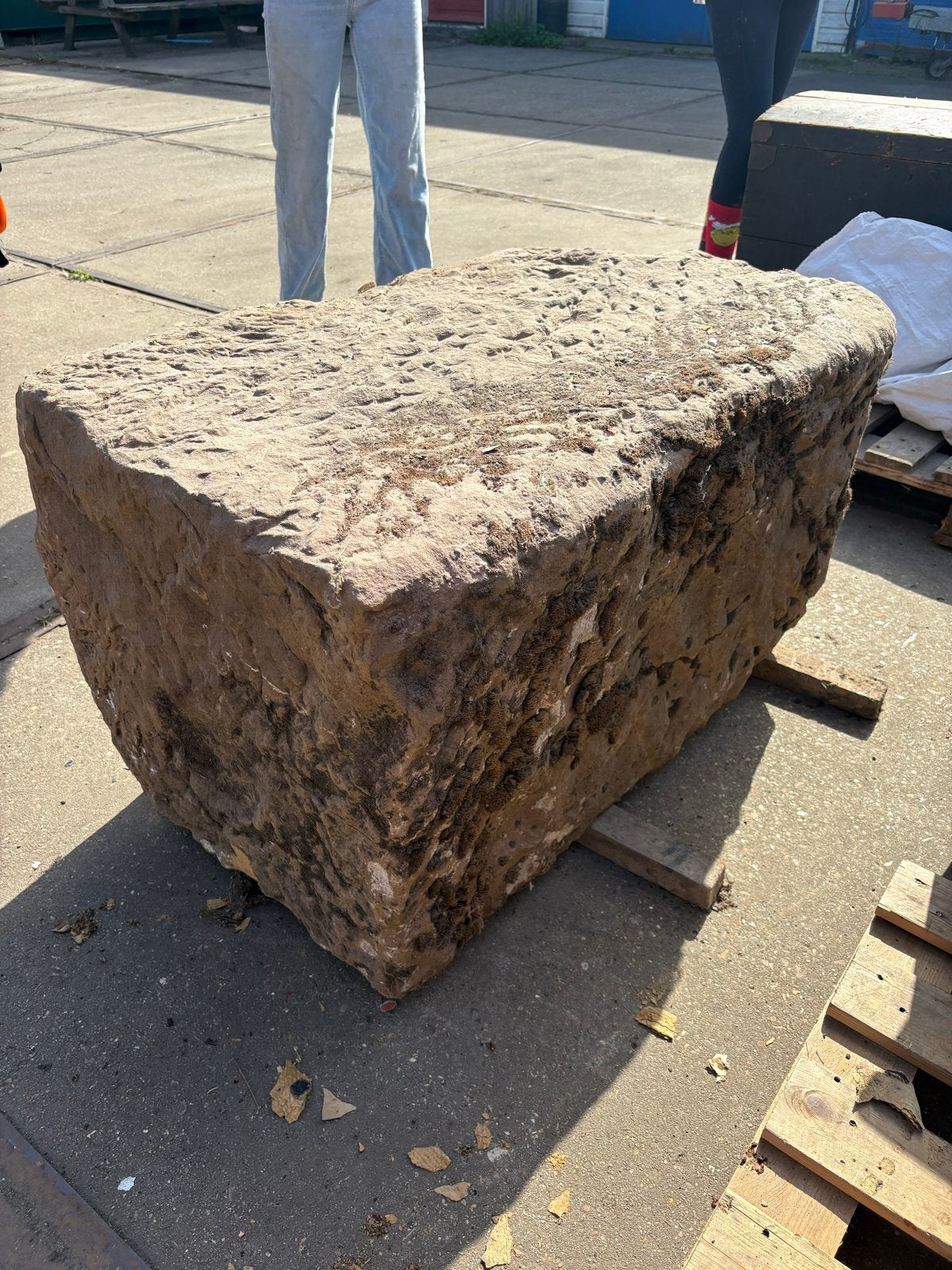Bentheimer zandst blok - voor tuin of  beeldhouwen decoratie, Tuin en Terras, Ophalen, Gebruikt, Zandsteen, Bruin