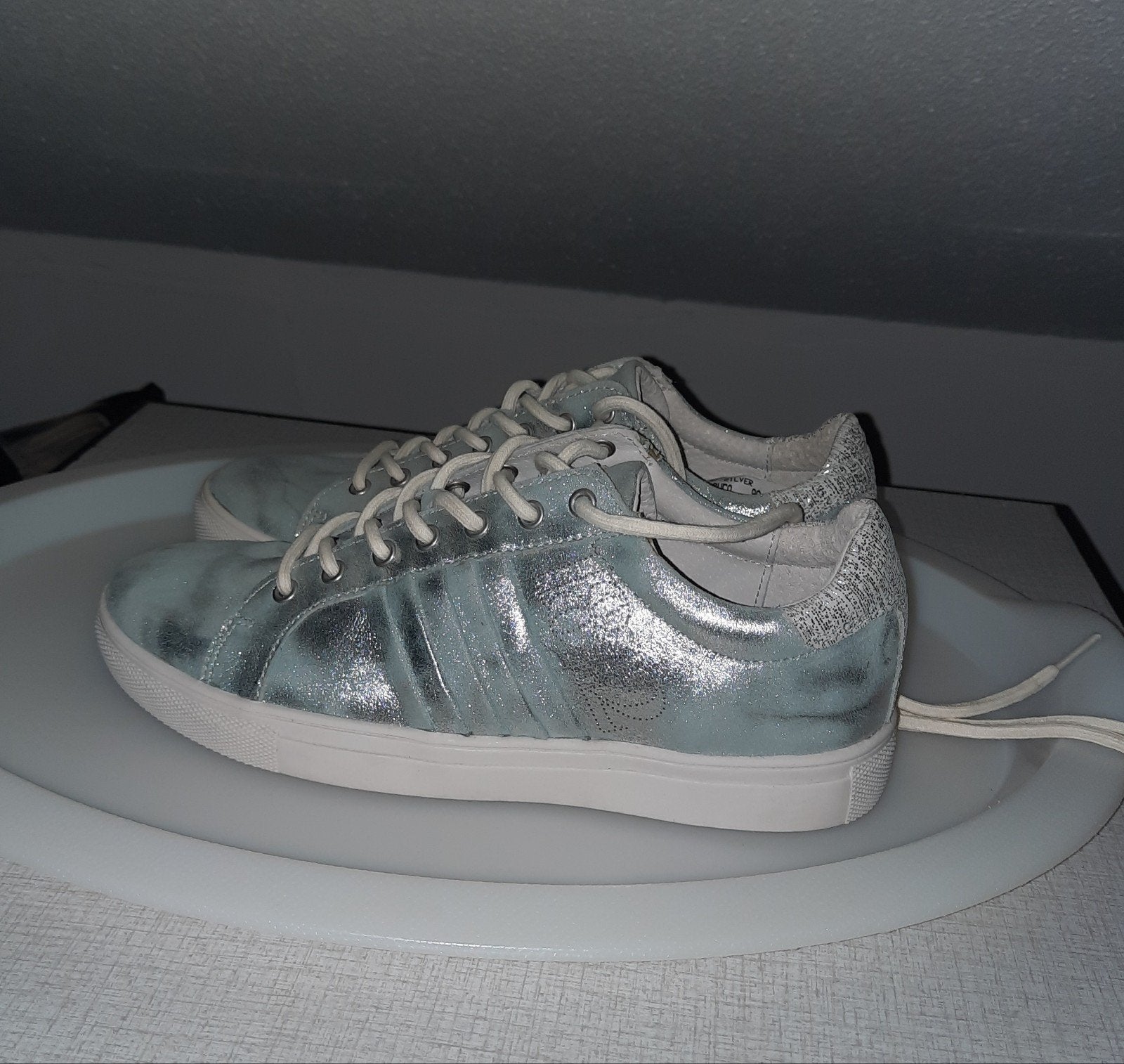 Zilveren dames gympen van Est 1842 maat 39 z.g.a.n, Kleding | Dames, Schoenen, Overige kleuren, Ophalen of Verzenden, Sneakers of Gympen