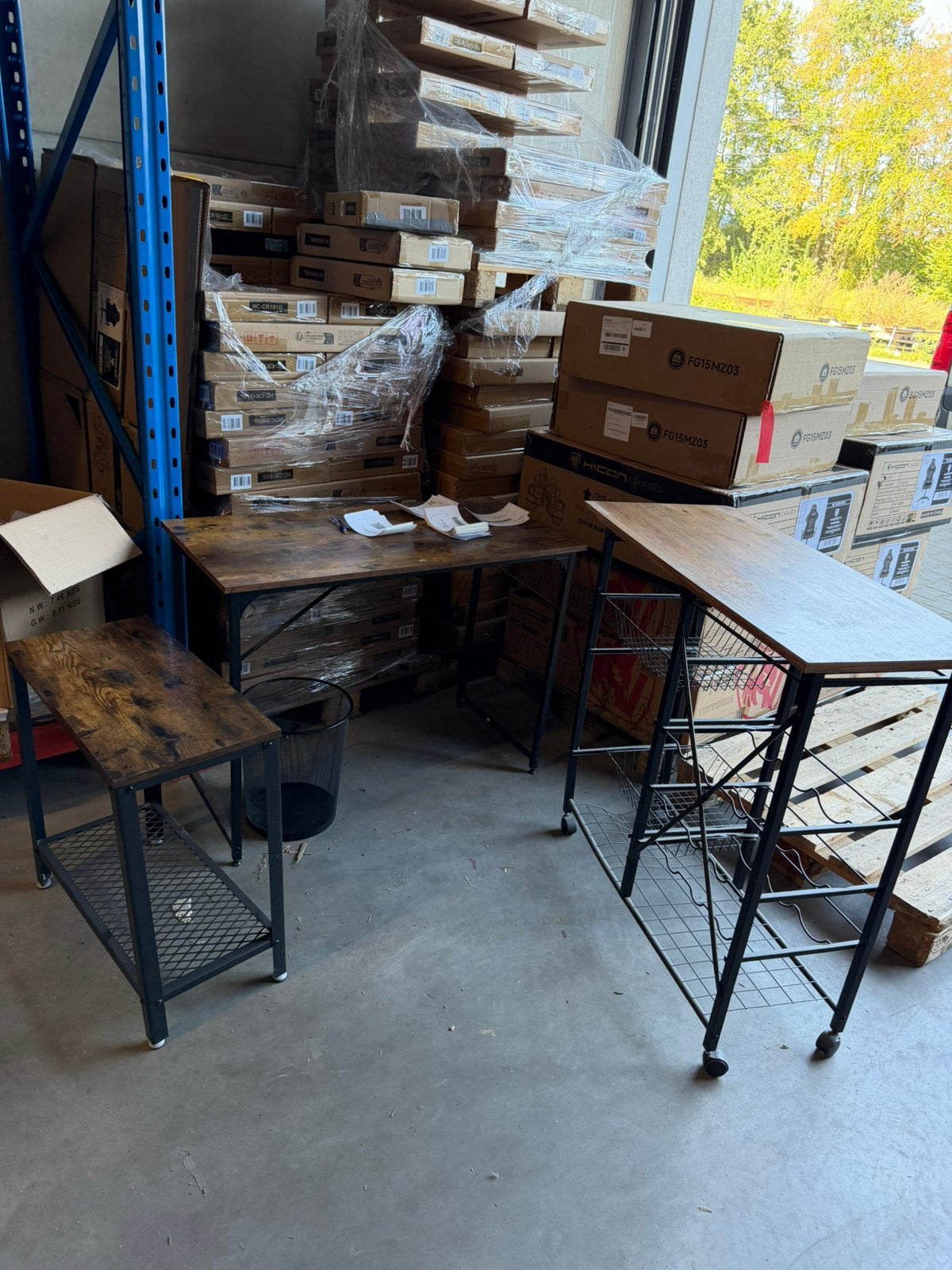 Drie Tafel-Korting-Bijzettafel  Keukenstaand Computertafel, Ophalen, Gebruikt, Bruin, Bureaukruk