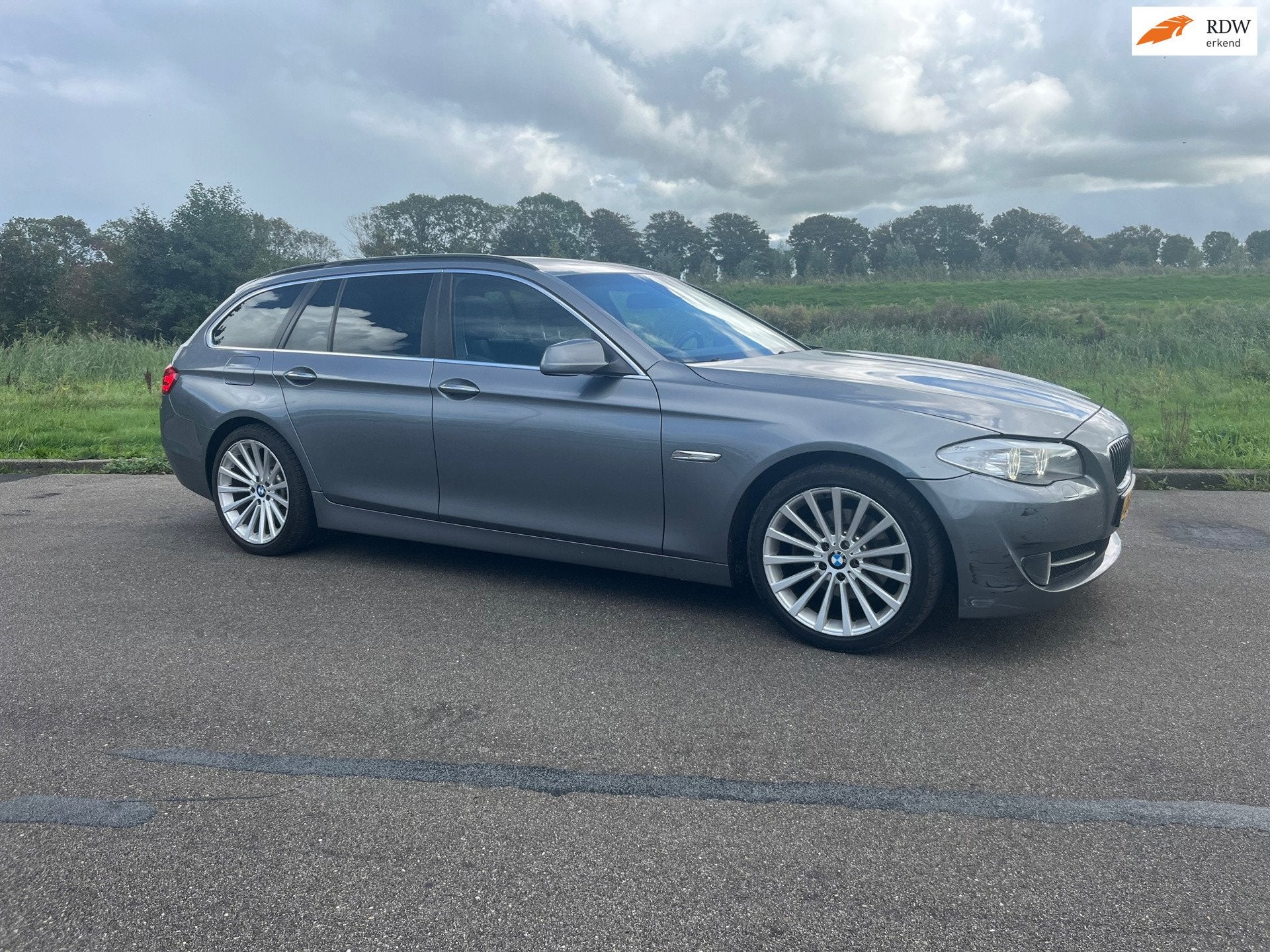 BMW 5-serie Touring 523i High Executive BJ 2010 / AIRCO / OP, Euro 5, Achterwielaandrijving, Gebruikt, Zwart