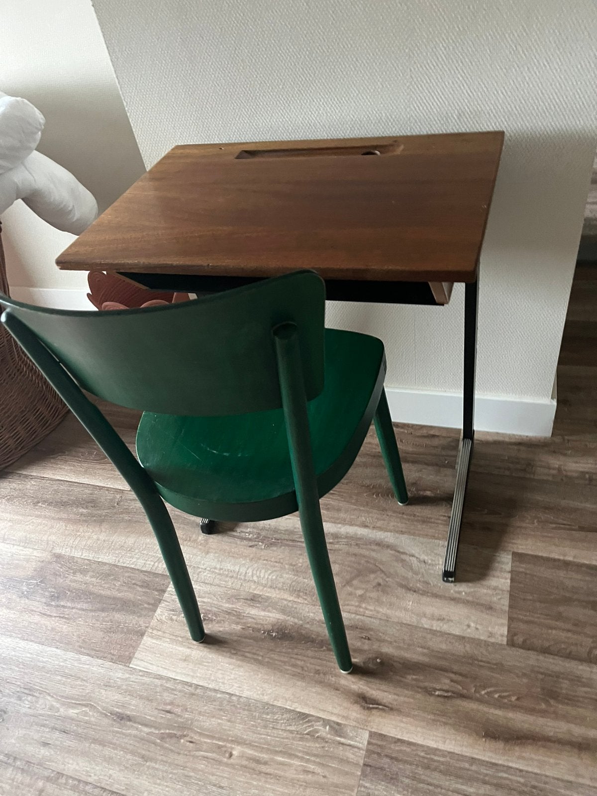 Vintage lessenaar/schoolbureau met retro stoel, Ophalen, Gebruikt
