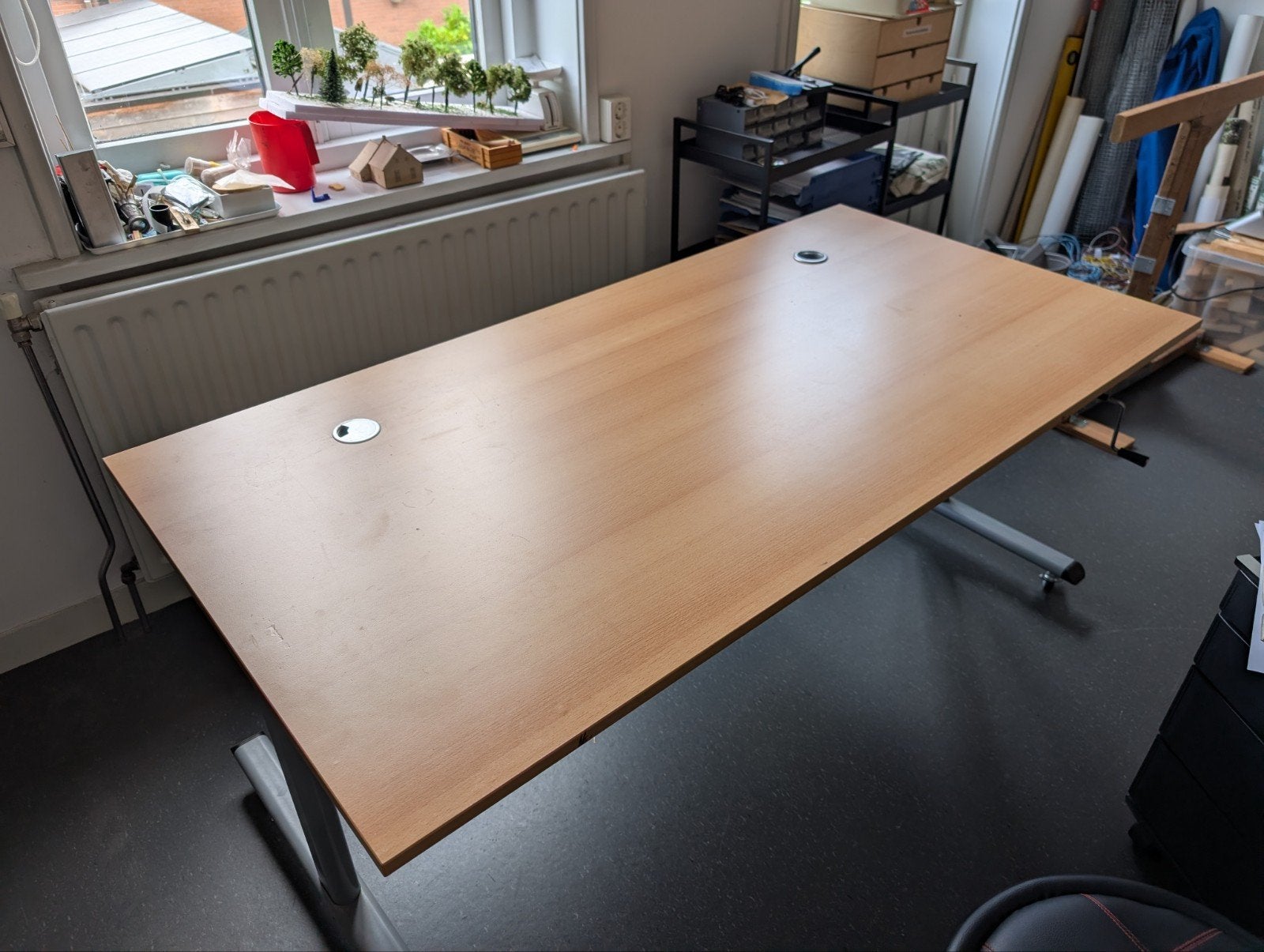 Werktafel 160 x 80 cm. Verrijdbaar en in hoogte verstelbaar, Huis en Inrichting, Bureaus, Ophalen, In hoogte verstelbaar, Nieuw