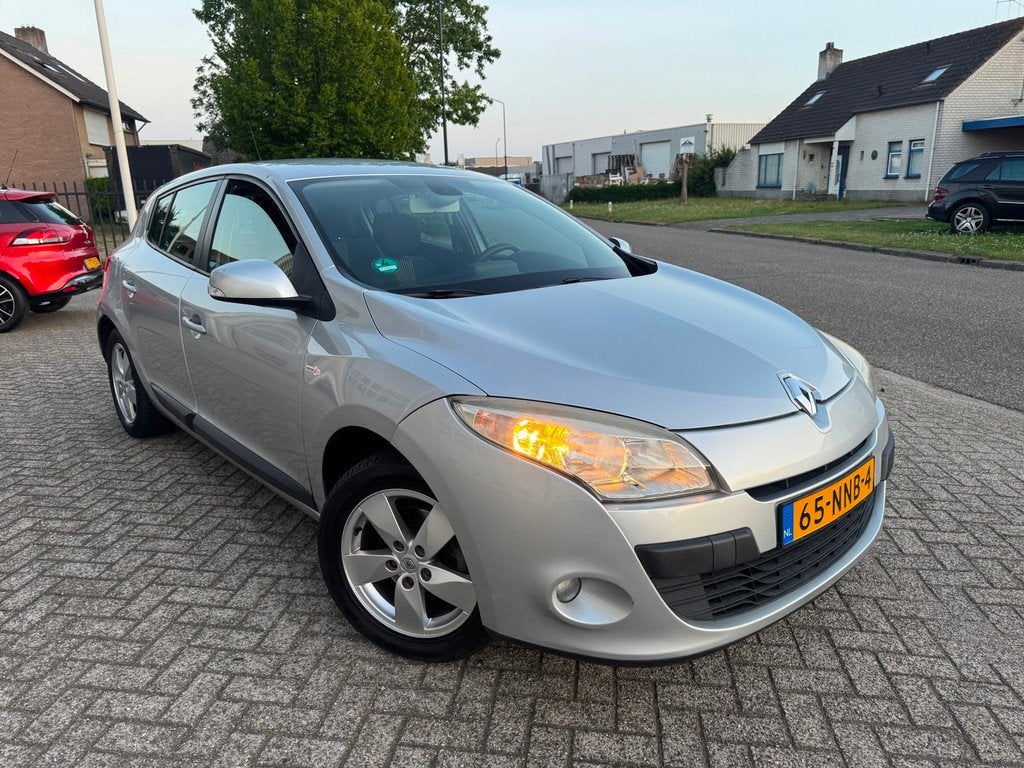 Renault Mégane 1.6 Celsium Airco, Trekhaak,Nieuwe APK, Euro 5, Gebruikt, 4 cilinders, Electronic Stability Program (ESP)