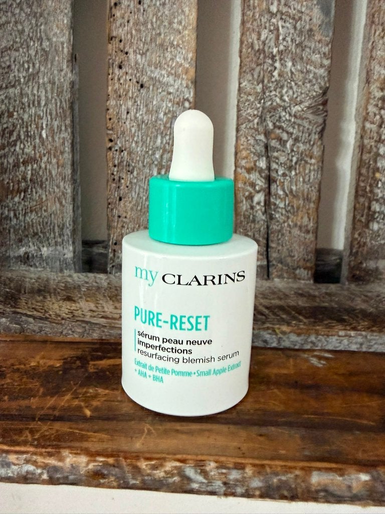 My Clarins PURE-RESET Resurfacing Blemish Serum 30ML, Ophalen of Verzenden, Zo goed als nieuw, Gehele gezicht, Verzorging