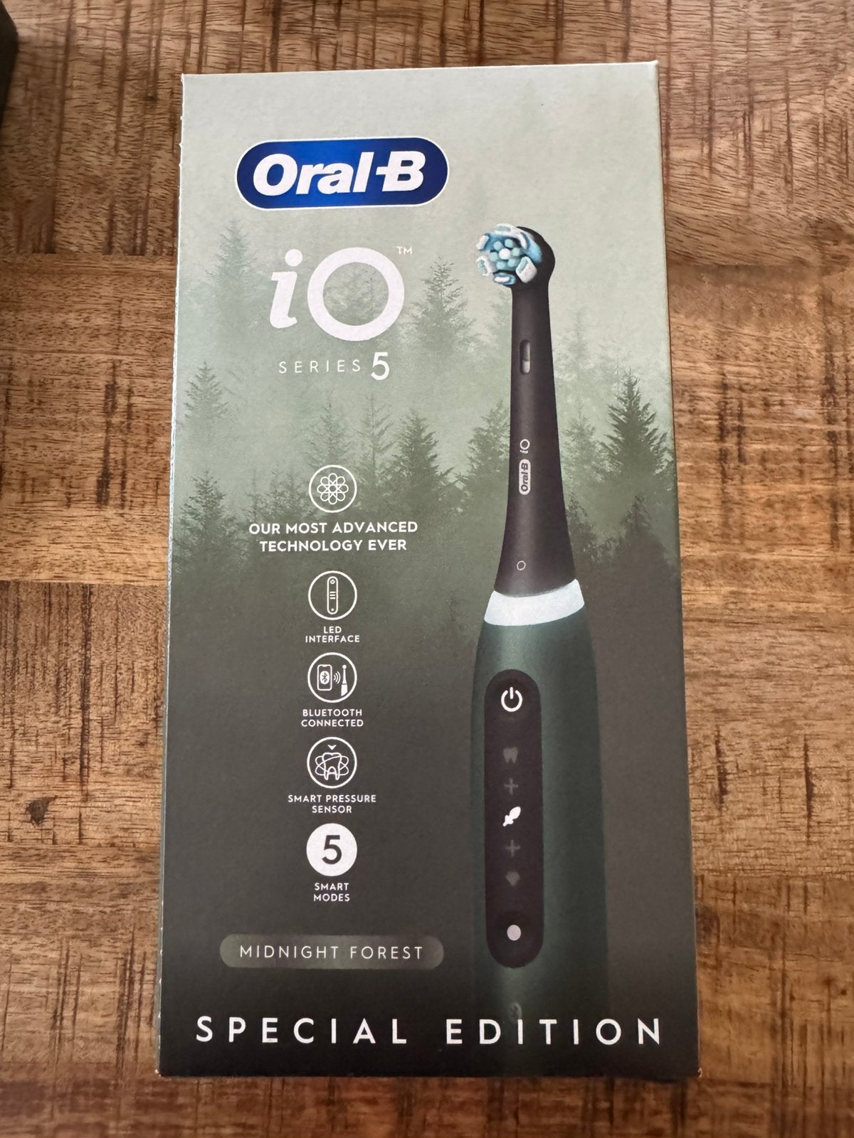 Nieuwe electrische tandenborstel Oral B io 5 special edition, Ophalen of Verzenden, Nieuw, Tandenborstel