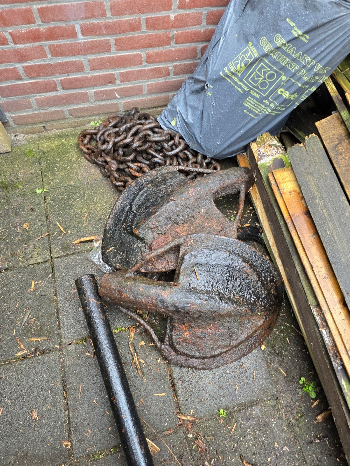 Zwaar, oud scheepsanker met ketting - Perfecte tuindecoratie, Ophalen of Verzenden