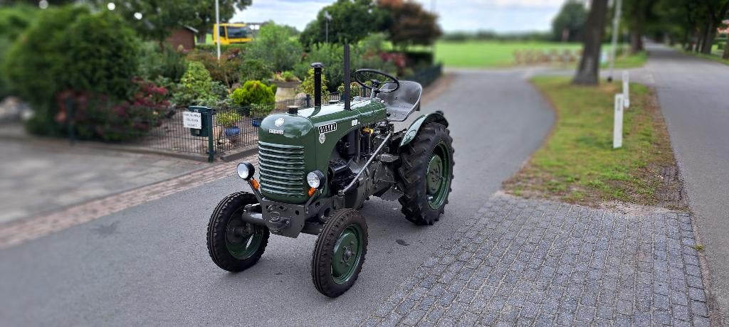 Steyr  T  80  en  MF  155  industrie uitvoering, Zakelijke goederen, Agrarisch | Tractoren, Verzenden, Gebruikt, Tot 80 Pk, Steyr