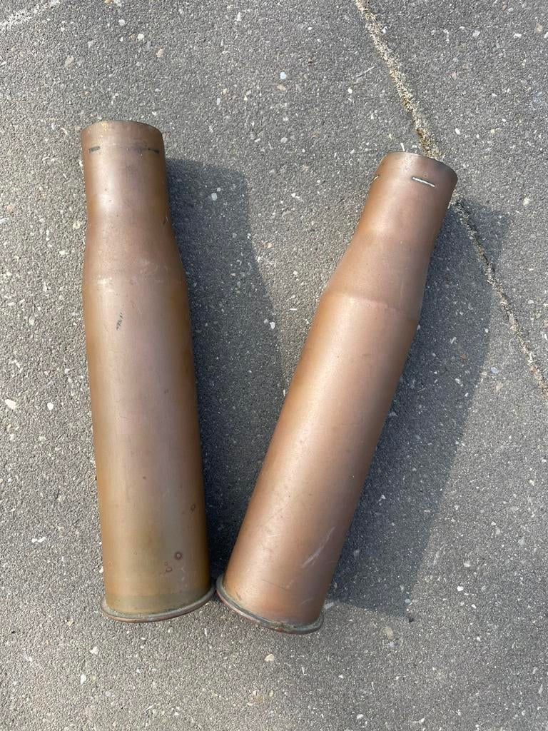 2x US WWII 37mm huls 1943 Greyhound, Verzamelen, Militaria | Tweede Wereldoorlog, Ophalen of Verzenden, Nederland, Hulzen of Bodemvondsten