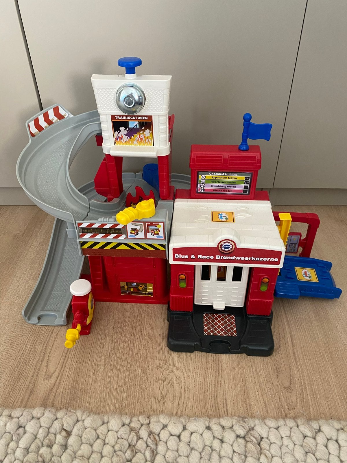 VTech Toet Toet Auto's Brandweerkazerne met 2 brandweerwagen, Ophalen, Gebruikt, Bouwen, Met licht