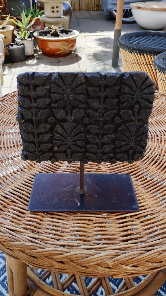 Oude Indiase houten batik textiel stempel op standaard, Ophalen of Verzenden