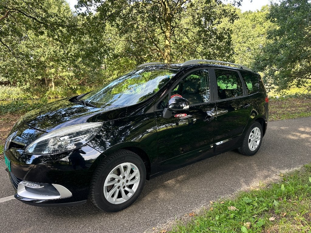 Renault Grand Scenic 1.2 TCE 85KW 7P 2016 Zwart Limited, Auto's, Voorwielaandrijving, Stof, 4 cilinders, Zwart