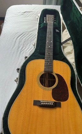 Martin D28 (2019) ruilen voor D18, Ophalen, Zo goed als nieuw, Western- of Steelstringgitaar, Met koffer
