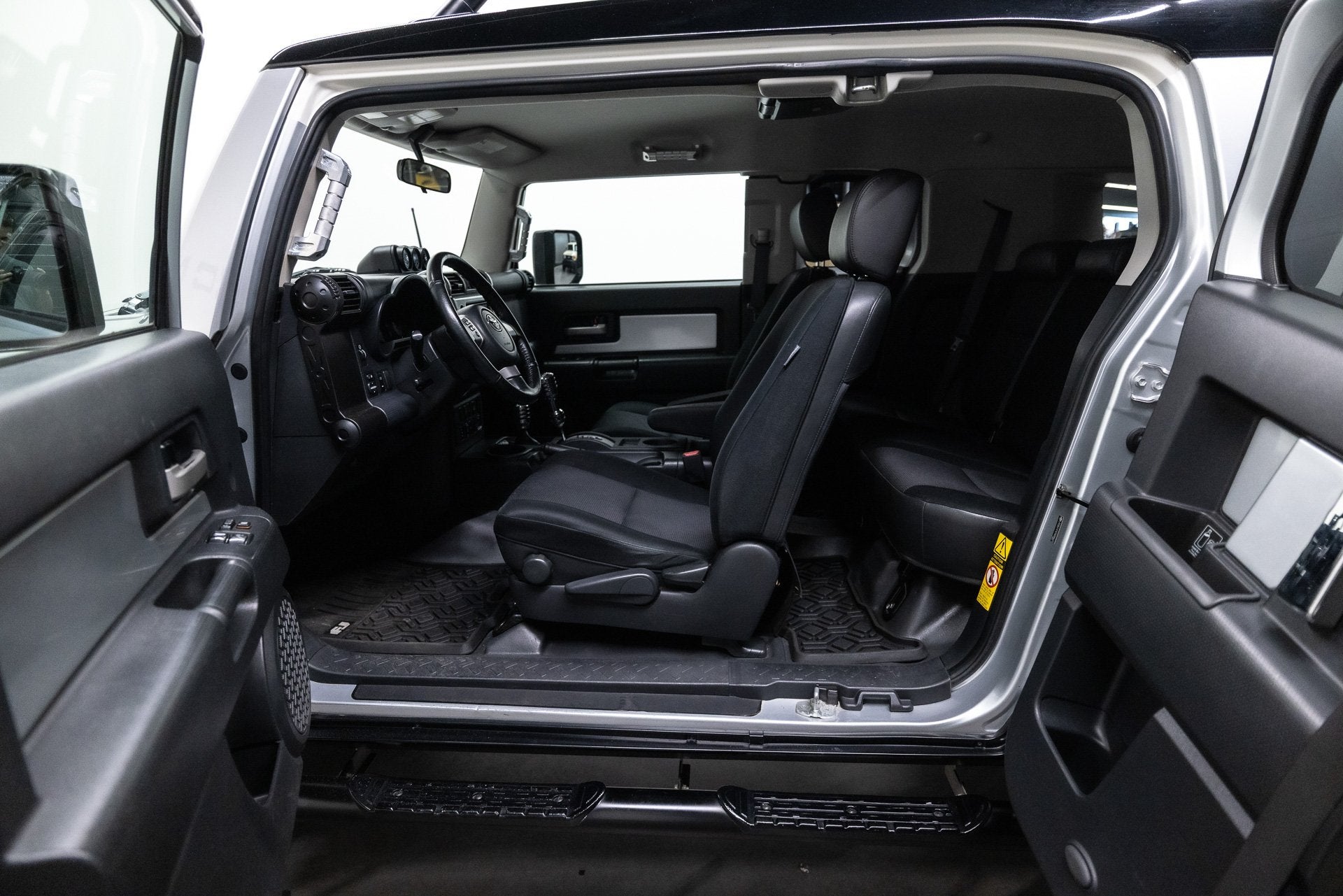 Toyota FJ Cruiser VVTi V6 Btw auto (€ 38.801,65 Ex B.T.W), Automaat, Stof, Gebruikt, 4000 cc