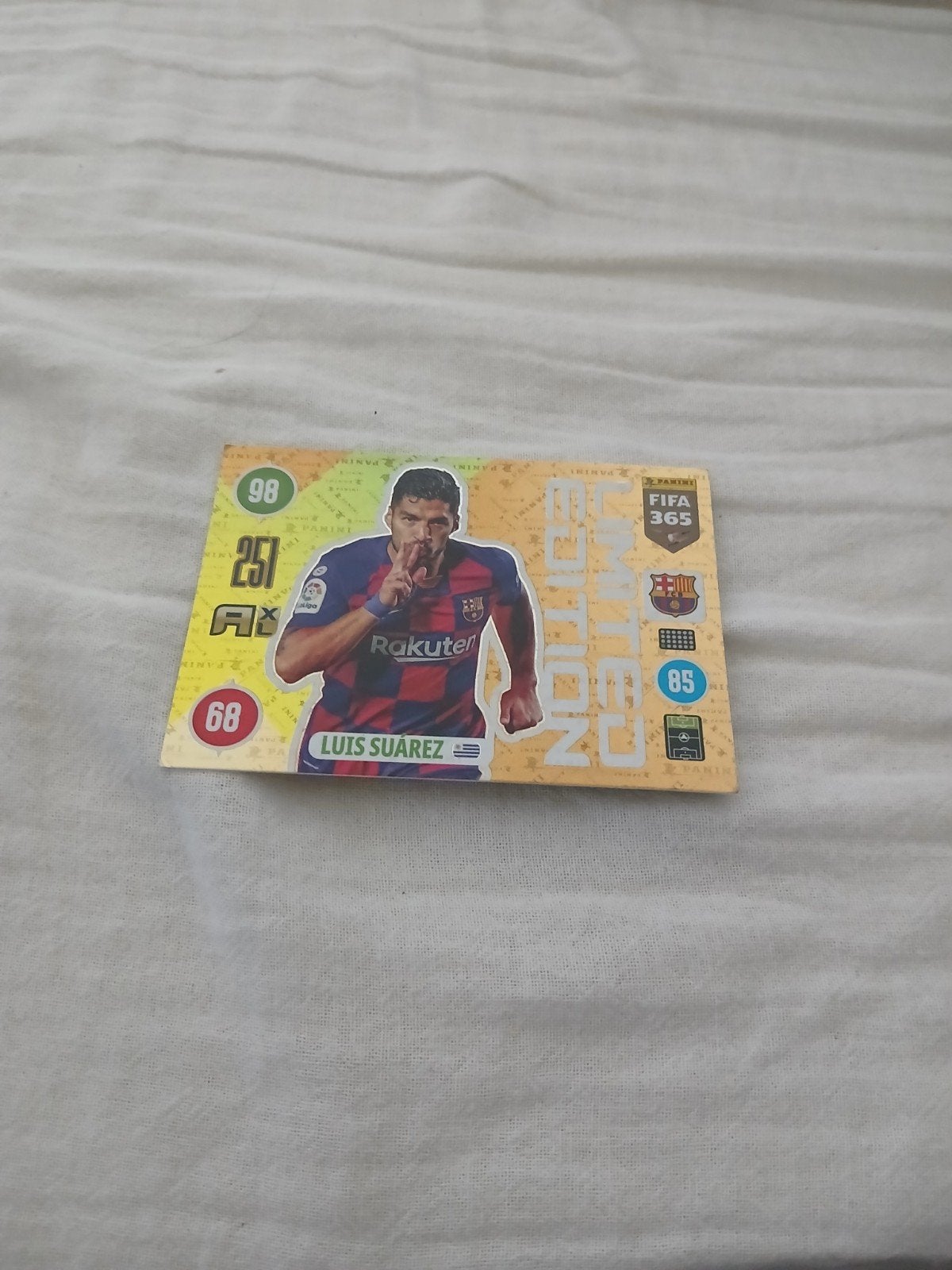 Panini FIFA 365 Adrenalyn XL Luis Suarez Spelerskaart, Ophalen of Verzenden, Gebruikt, Buitenlandse clubs, Spelerskaart