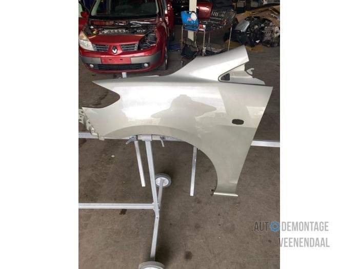 Scherm links-voor van een Mazda 5 (22R), -, -, Nieuw, Ophalen of Verzenden