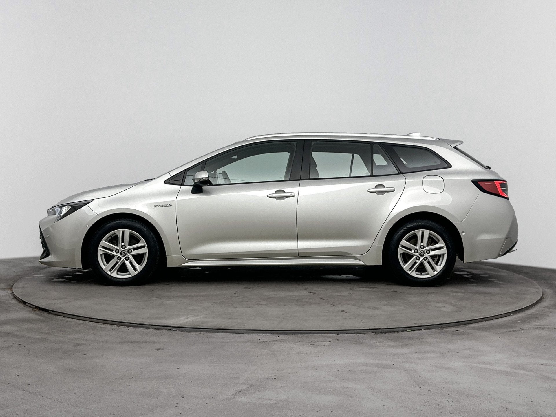 Toyota Corolla Touring Sports 1.8 Hybrid Business | Parkeers, Auto's, Gebruikt, 4 cilinders, Corolla, 122 pk