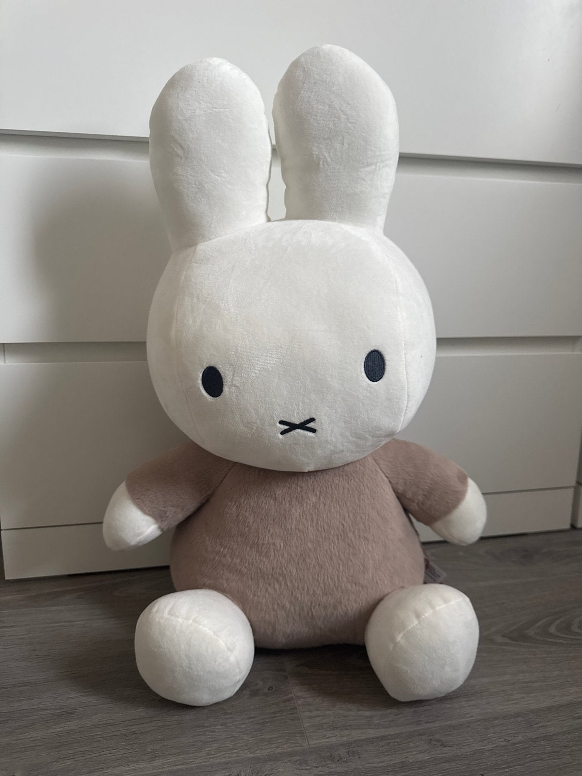 Nijntje Fluffy Taupe Knuffel - 60 cm NIEUW incl LABEL, Ophalen, Nijntje, Met label, Middelgroot (20 tot 80 cm)