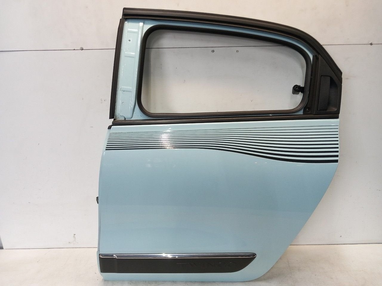 Portier links achter Renault Twingo, Onderdelen@venauto.nl, Van der Ven Autorecycling B.V., Gebruikt, Ettenseweg 76, 4706 PB Roosendaal, The Netherlands