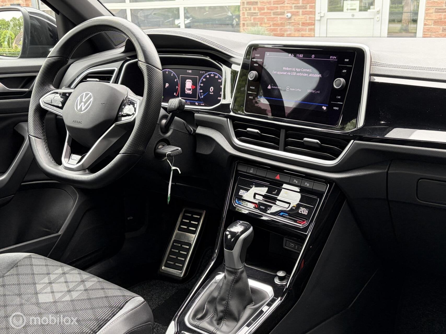 Volkswagen T-Roc 1.5 TSI R-Line Business|Nederlandse auto|1e, Auto's, Dealer onderhouden, 1258 kg, Euro 6, 4 cilinders