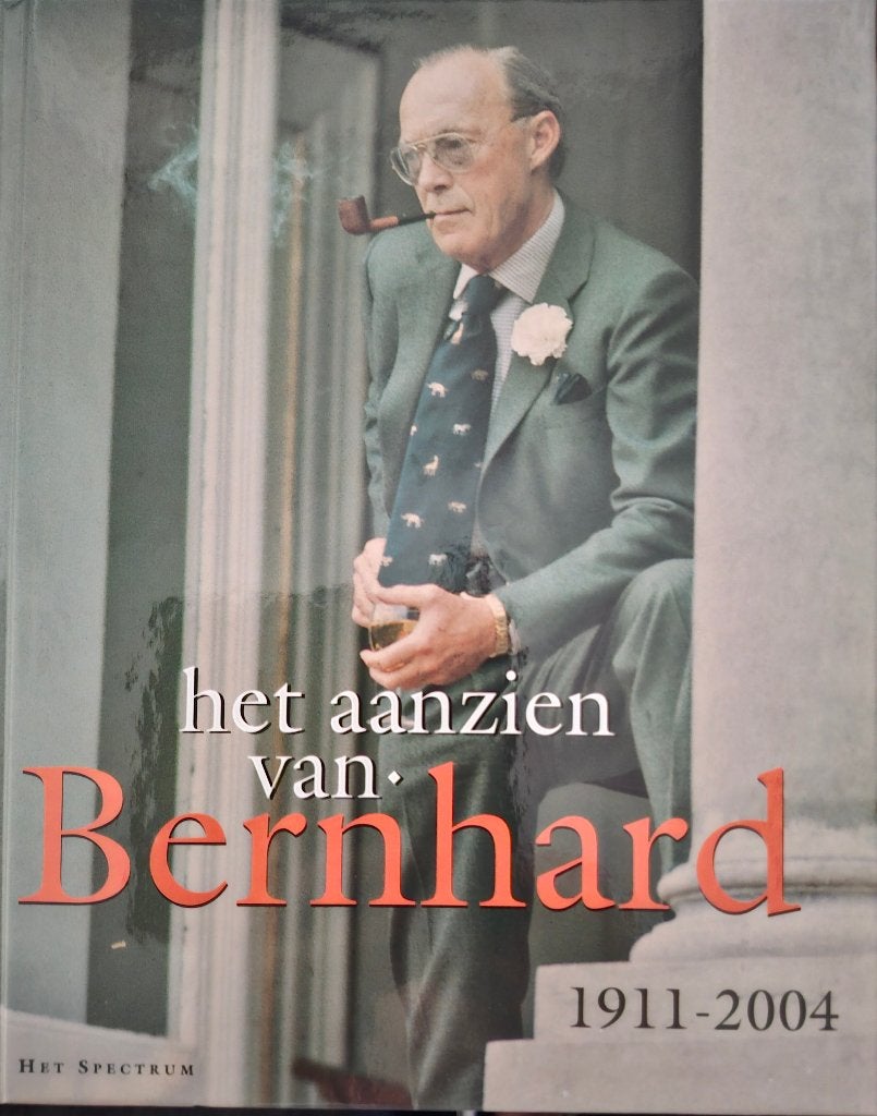Het Aanzien van Bernhard, Ophalen of Verzenden, Zo goed als nieuw, Nederland, Tijdschrift of Boek