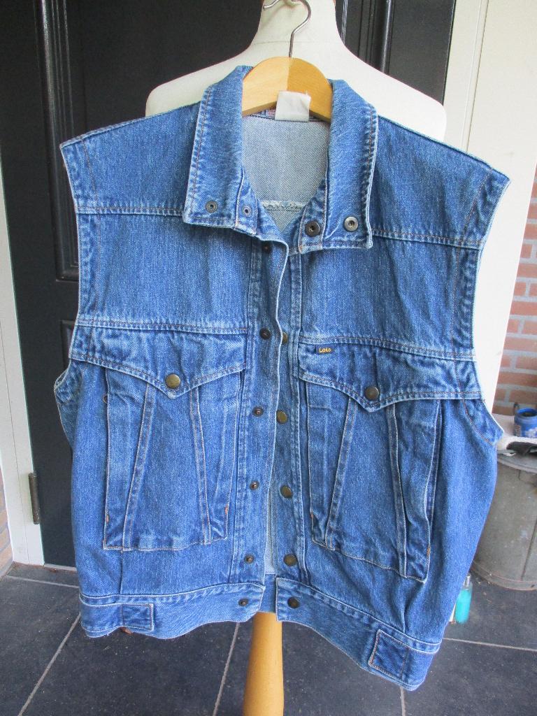 Lois, size 48, Zo goed als nieuw, Lois, Verzenden, Maat 48/50 (M)