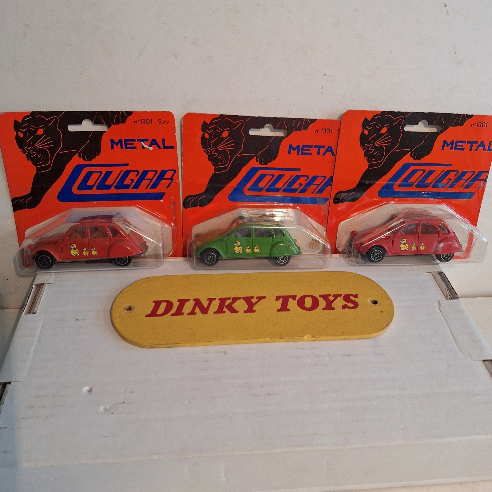 Dinky Toys Cougar 2CV Miniatuurauto's (3 stuks), Verzenden, Auto, Dinky Toys