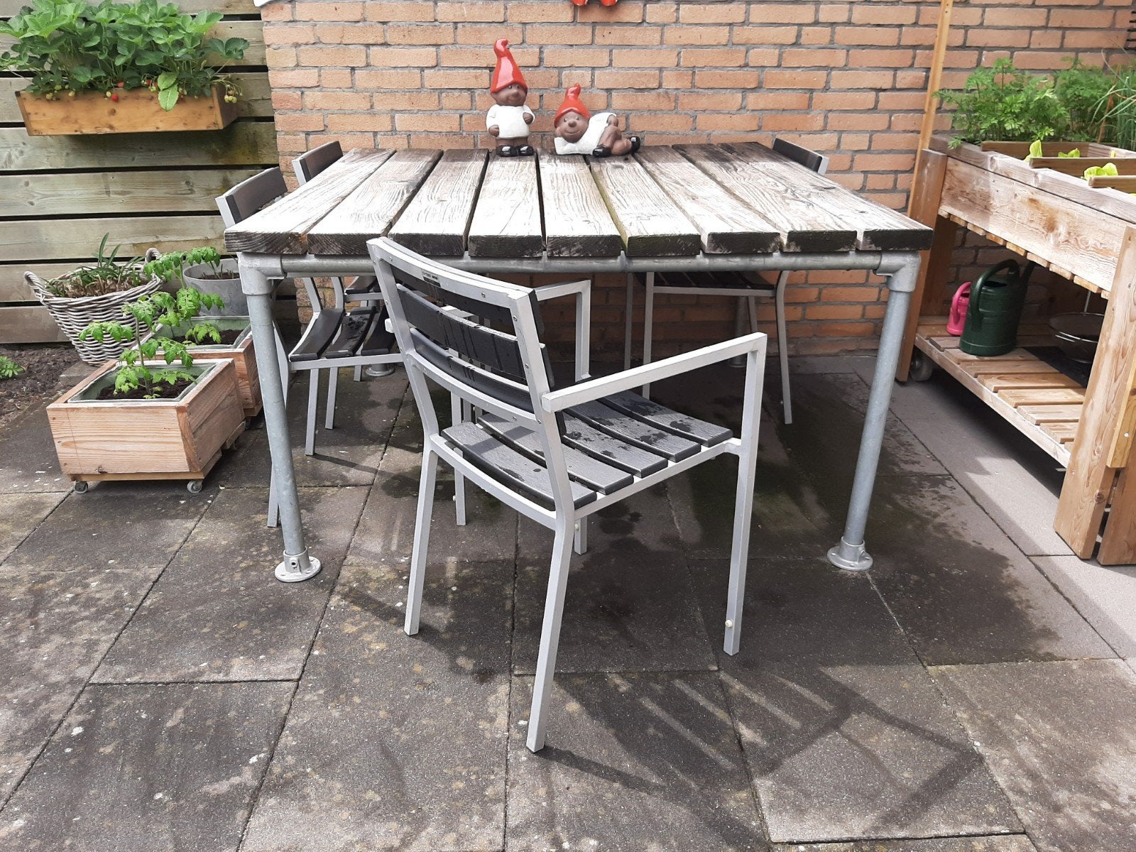 Tuintafel 140x140 cm met 4 stoelen, Tuin en Terras, Ophalen, Gebruikt, Hout