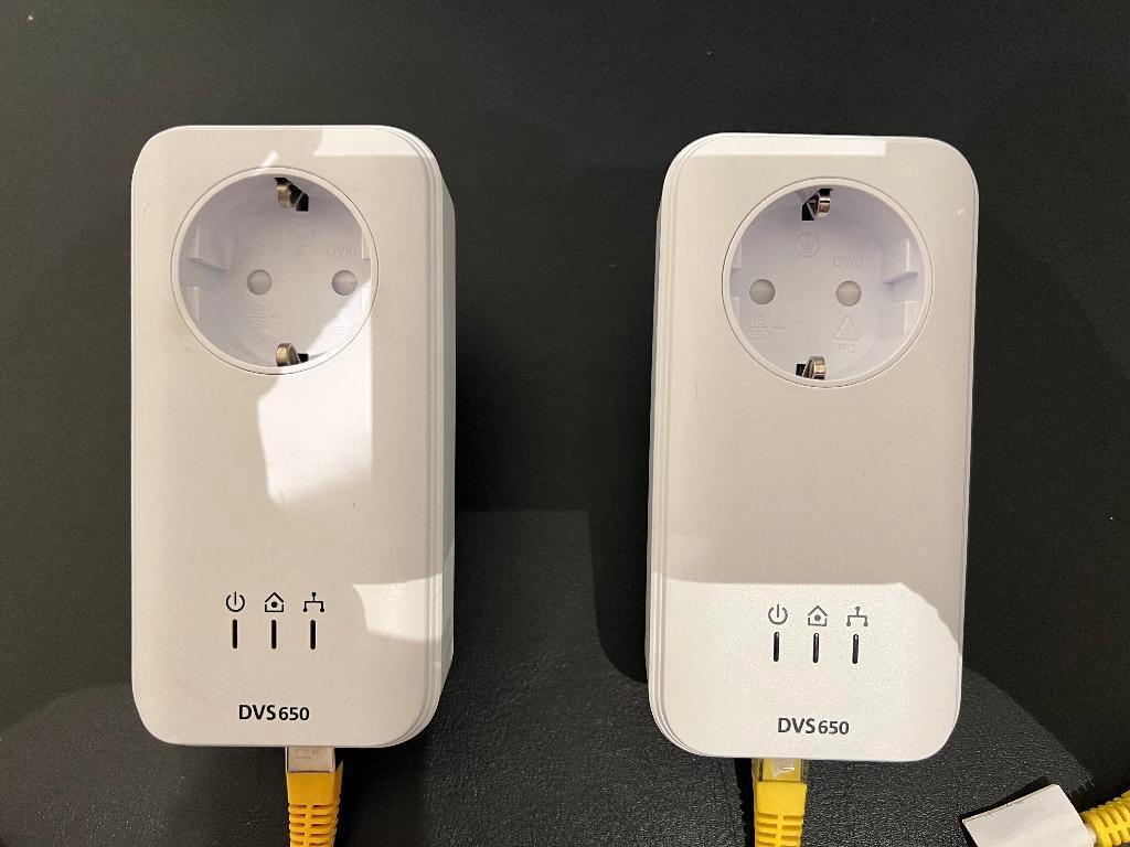 2x  KPN DVS650 Powerline Adapter met Internet Kabel, Computers en Software, Powerlines, Ophalen, Zo goed als nieuw, Kpn