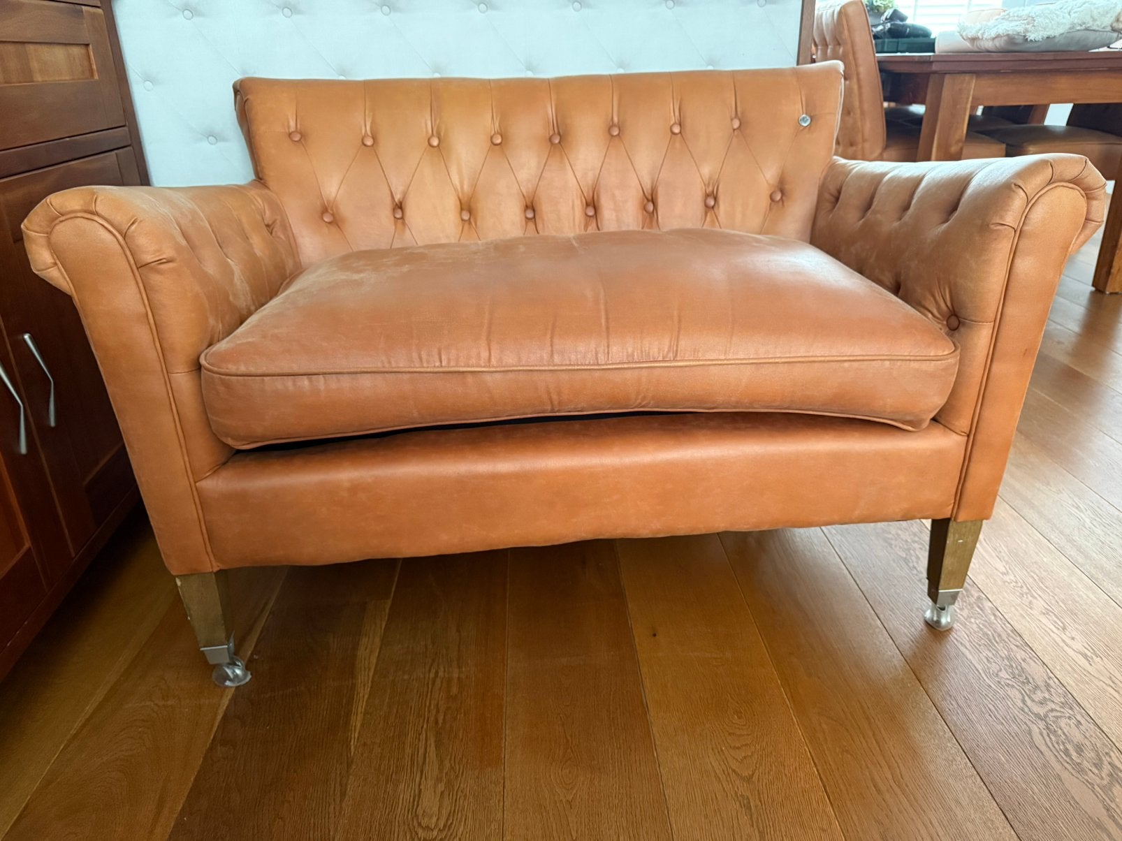 Bankje Rivièra Maison cognac pellini, Ophalen, Tweepersoons, 75 tot 100 cm, Zo goed als nieuw