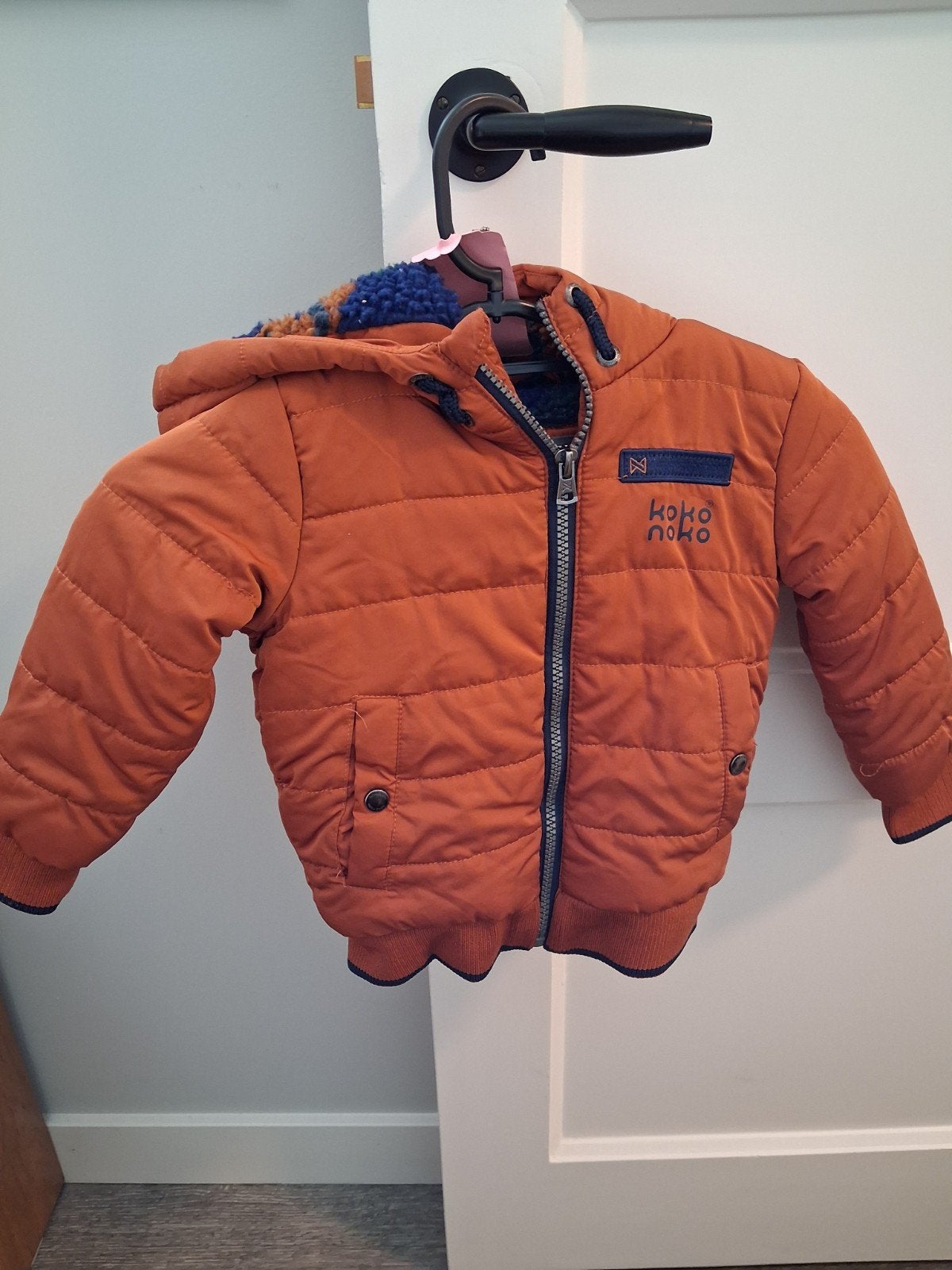 Koko Noko jongens winterjas / winterjasje, maat 86, Kinderen en Baby's, Ophalen of Verzenden, Zo goed als nieuw, Jasje, Jongetje