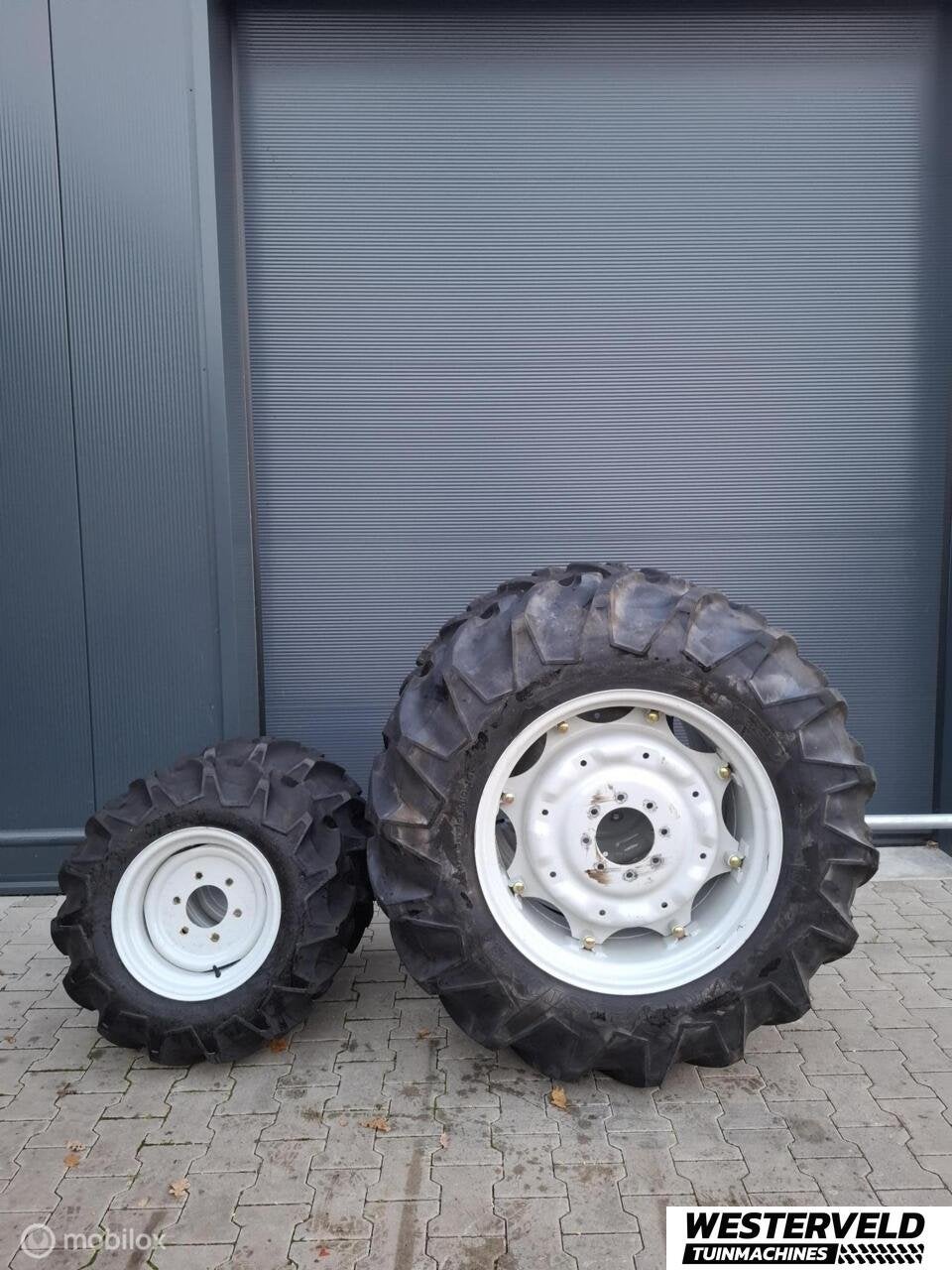 Set Bridgestone akkerbanden 14.9-28 + 9.5-16 op velg, Overige typen, Handelsplein, Bridgestone, Info@westerveldtuinmachines.nl