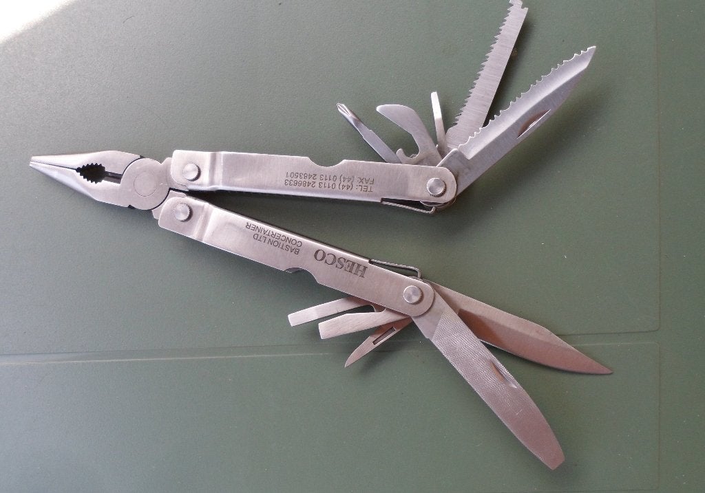 Multitool met leren draaghoes zeer compleet uitgevoerd NIEUW, Ophalen of Verzenden, Nieuw