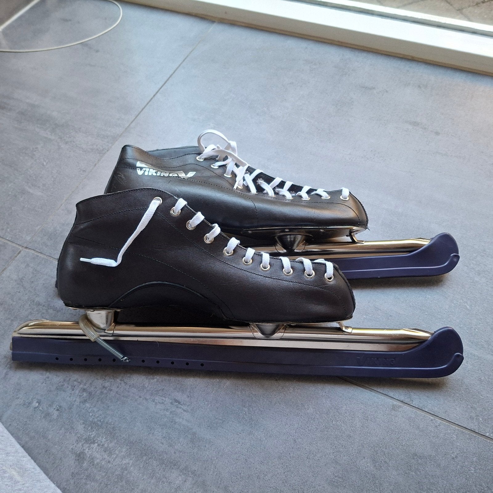 Nieuwe Viking lage noren schaatsen - Maat 45, Sport en Fitness, Ophalen of Verzenden, Nieuw, Noren, Viking