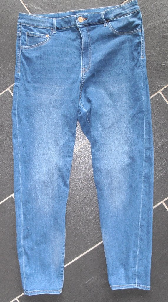 spijkerbroek maat 32/30, Kleding | Dames, Spijkerbroeken en Jeans, H&M, Blauw, Ophalen of Verzenden, Zo goed als nieuw