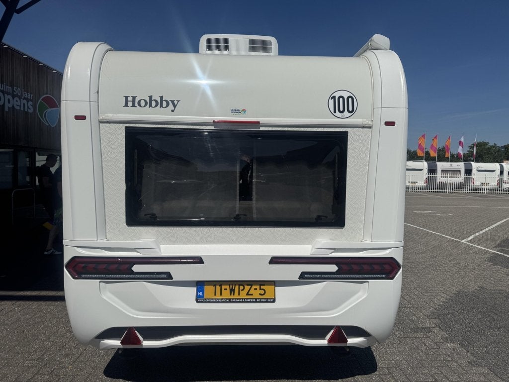 Hobby De Luxe 460 UFE 2025 Mover,Airco,Luifel!!, Standaardzit, Bedrijf, 4 tot 5 meter, Schokbreker