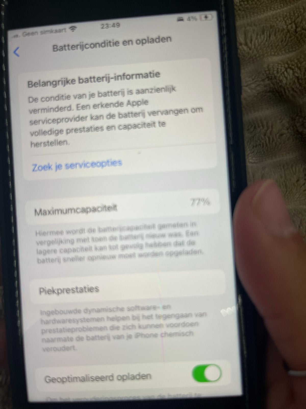 iPhone SE (2020) Zwart - 64 GB - Batterij 77%, Telecommunicatie, Mobiele telefoons | Apple iPhone, Gebruikt, 64 GB, Zonder abonnement
