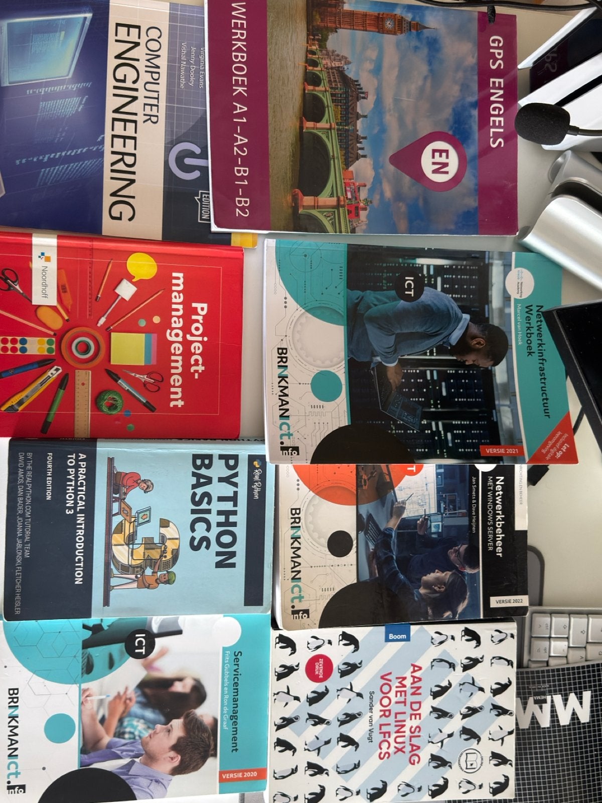 Boekenpakket Expert IT Systems and Devices MBO Niv 4, Boeken, Ophalen of Verzenden, Beta, Zo goed als nieuw, MBO