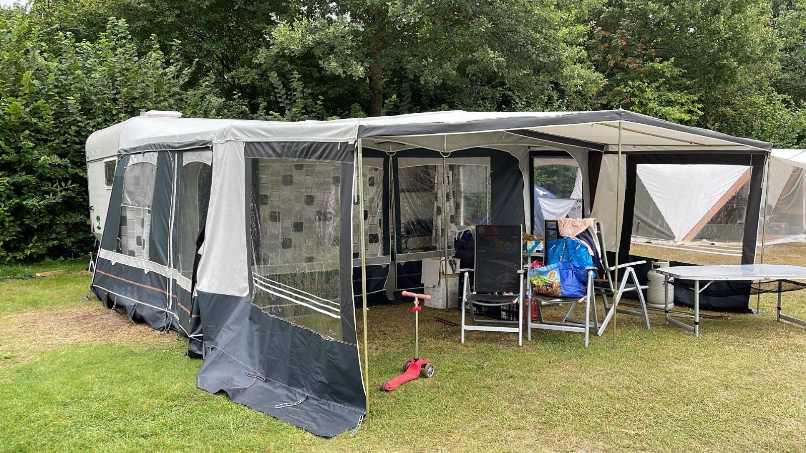 Mooie grote voortent Milaan Deluxe 350 incl luifel, Ophalen of Verzenden