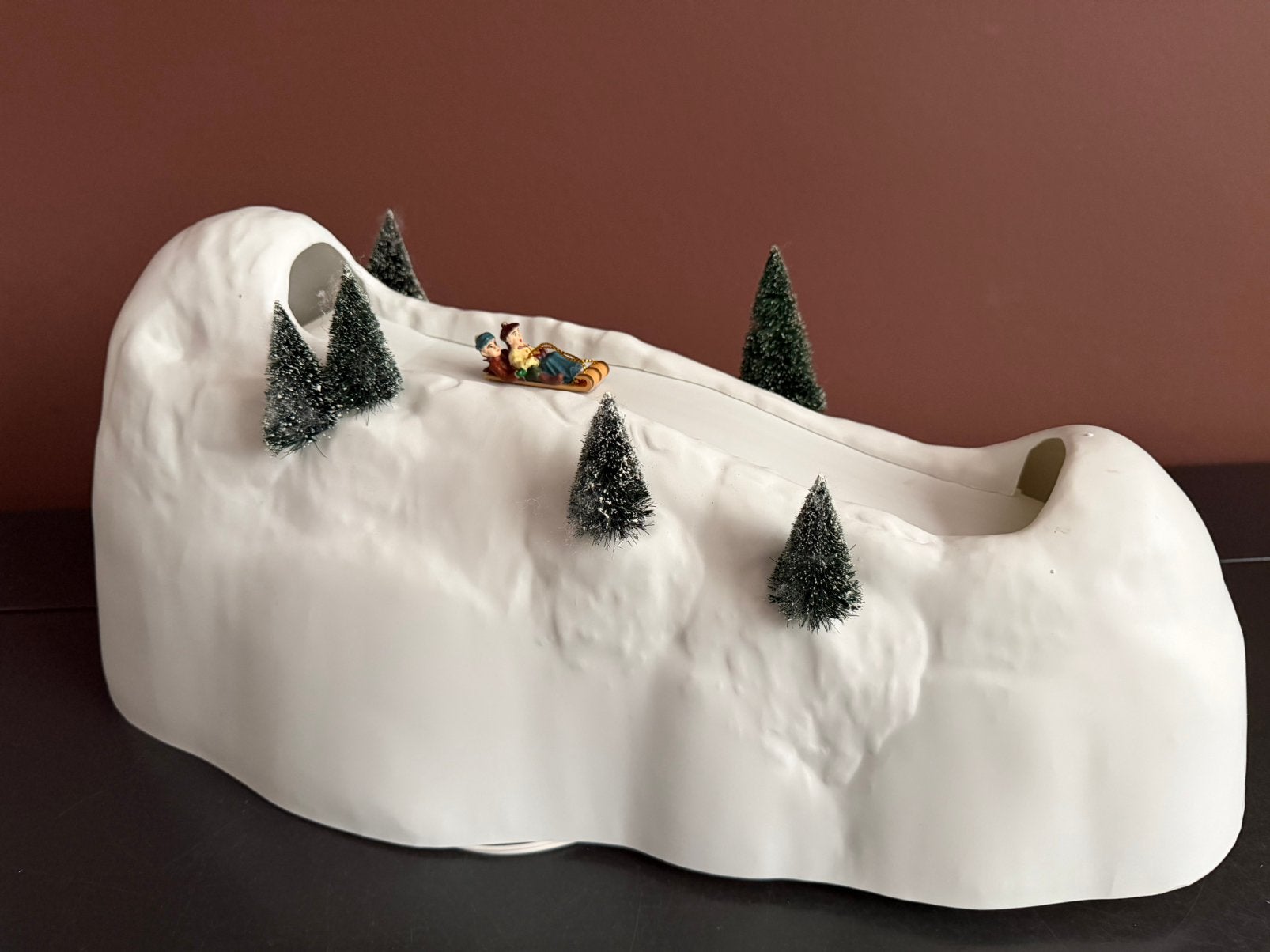 department 56 village animated sledding hill. KERSTDORP, Ophalen of Verzenden, Zo goed als nieuw
