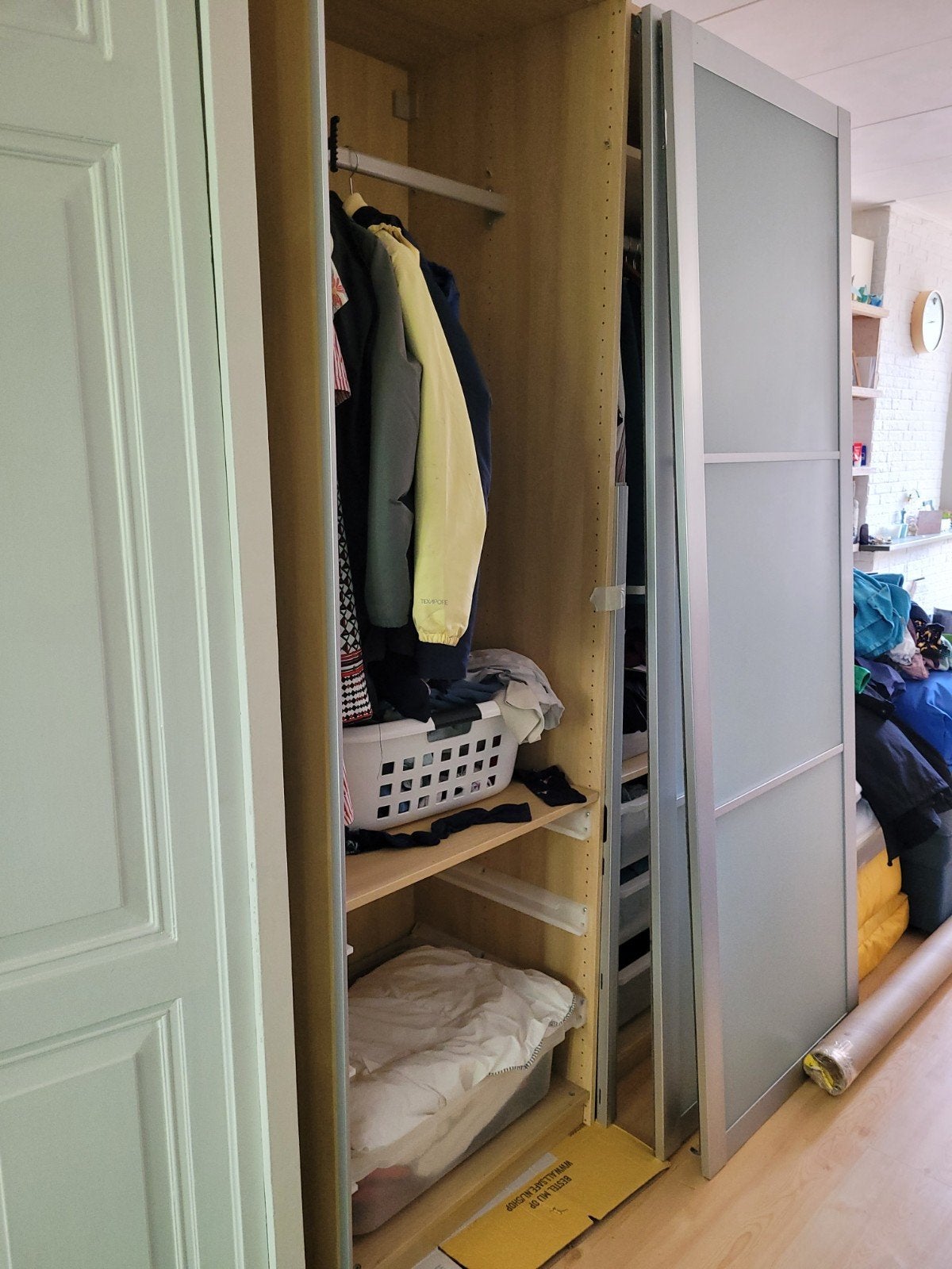 Ikea kledingkast met schuifdeuren, Huis en Inrichting, Kasten | Kledingkasten, Ophalen, Gebruikt, 100 tot 150 cm, 200 cm of meer