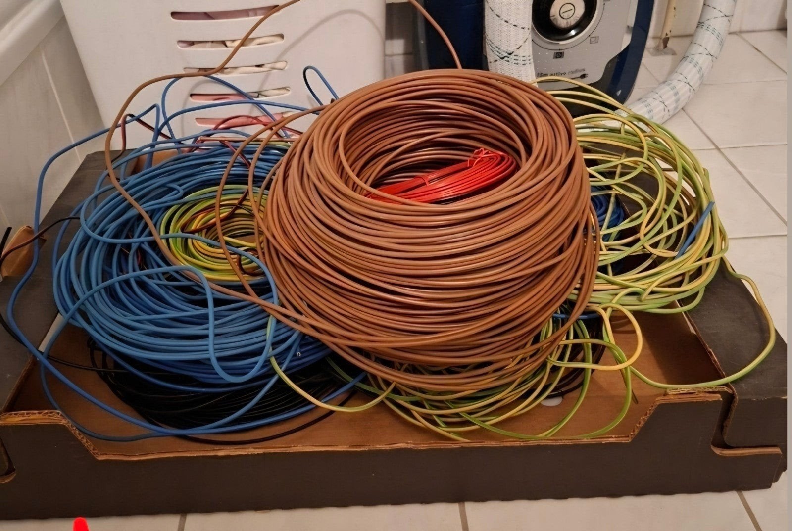 Oude kabels en VD draad gevraagd - prijs per kilo, Doe-het-zelf en Verbouw, Ophalen, Gebruikt, Kabel of Snoer