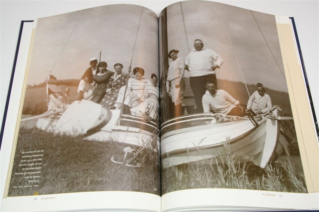 De Lytse Bever — Geschiedenis van het Platbodemjacht, -, -, Ophalen of Verzenden, Zo goed als nieuw